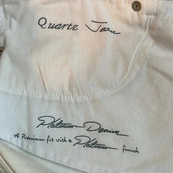 Chico’s Platinum Denim Quartz Original Fit Ombré Jeans, 16 short - Picture 6 of 15